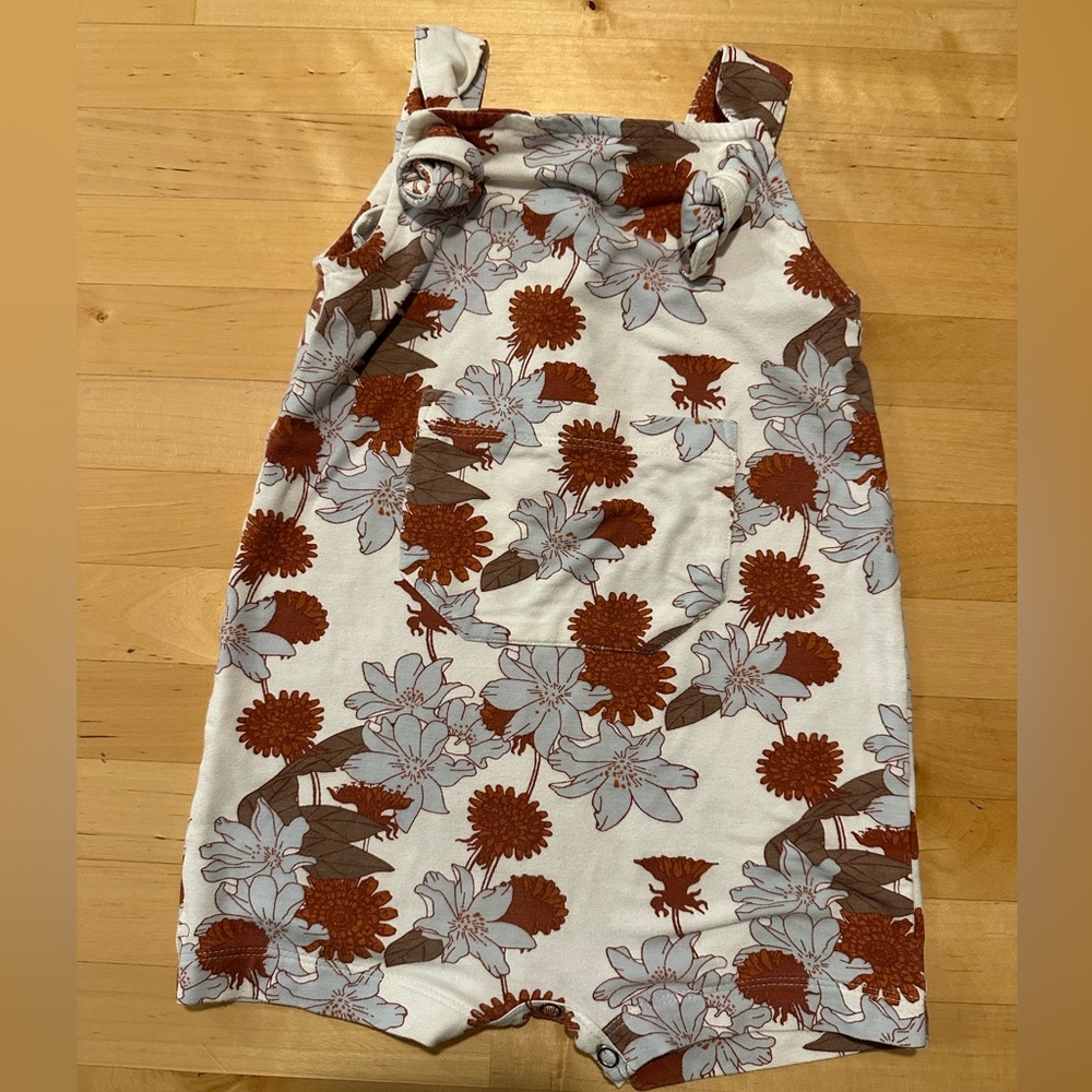 Kate & Quinn TIE OVERALL POCKET SHORTIE